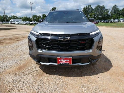 New 2027 Chevrolet Equinox RS w/ Safety and Technology Package AWD/4WD image 8