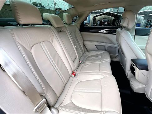 Used 2019 Lincoln MKZ Reserve w/ Reserve Plus Package image 20