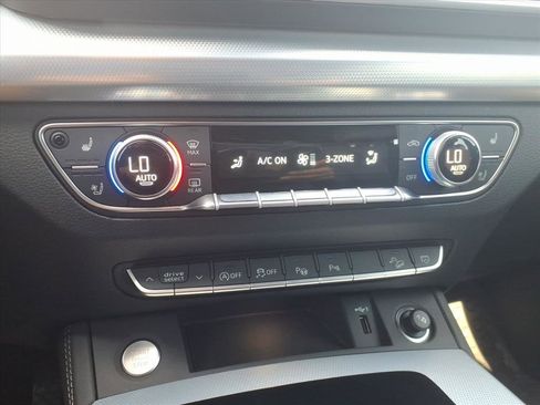 Used 2024 Audi Q5 2.0T Prestige image 24