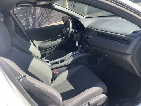 Used 2022 Honda HR-V Sport image 10