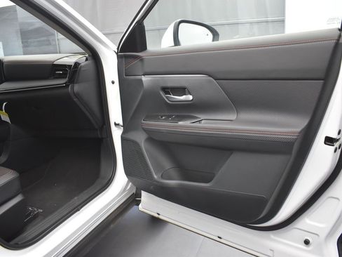 New 2025 Nissan Kicks SR image 26