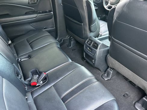 Used 2022 Honda Pilot TrailSport image 30