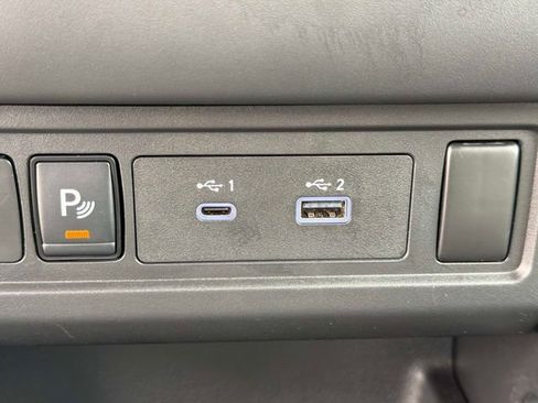 Used 2025 Nissan Frontier S image 29