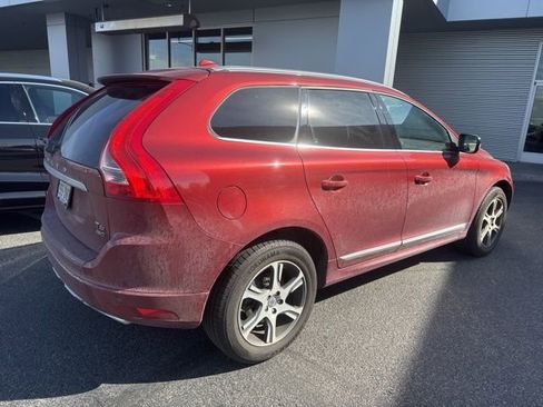 Used 2015 Volvo XC60 T6 Premier Plus image 3