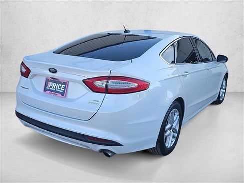Used 2015 Ford Fusion SE w/ Equipment Group 202A image 4