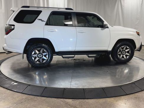 Used 2018 Toyota 4Runner TRD Off-Road Premium w/ Wilderness Package image 9
