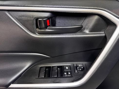 Certified 2024 Toyota RAV4 LE AWD/4WD image 25