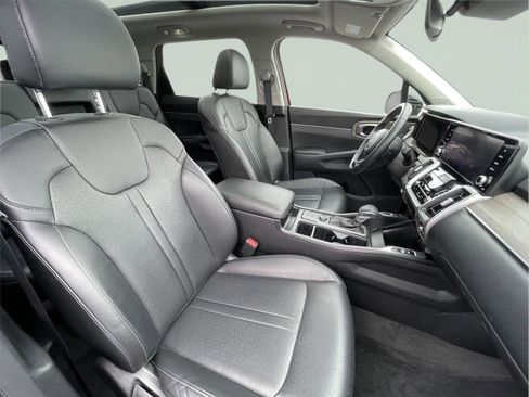 Used 2023 Kia Sorento S w/ Panoramic Sunroof Package AWD/4WD image 22