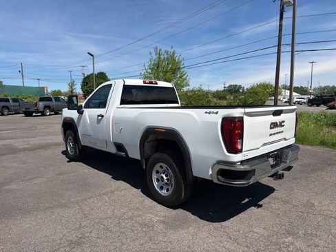 Used 2023 GMC Sierra 3500 Pro w/ Convenience Package AWD/4WD image 3