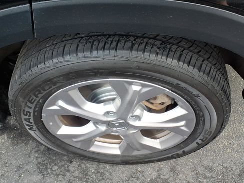Used 2023 Honda HR-V LX image 6