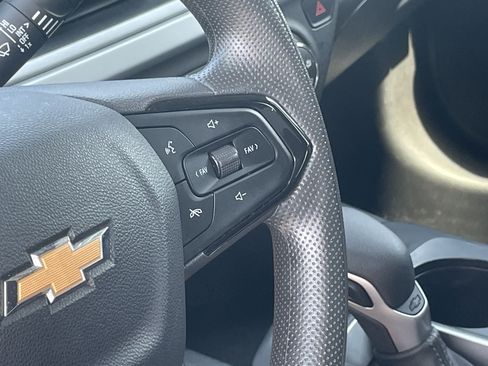 Used 2024 Chevrolet Trax LS FWD image 20