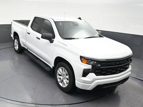 Used 2023 Chevrolet Silverado 1500 Custom RWD image 23