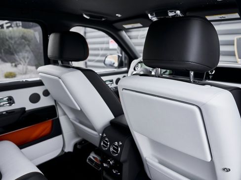 Used 2026 Rolls-Royce Cullinan Base image 47