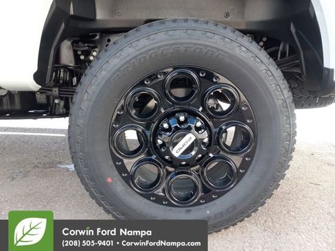 New 2026 Ford F250 Lariat w/ Black Appearance Package image 34