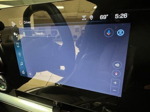 Used 2024 Chevrolet Corvette Stingray w/ Z51 Performance Package image 16