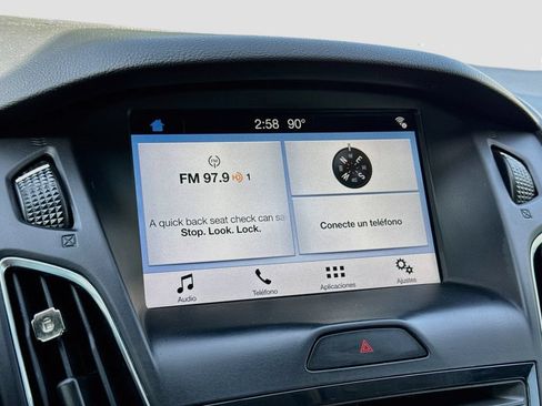 Used 2017 Ford Focus SEL FWD image 16