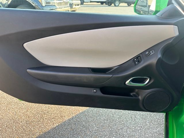 Used 2011 Chevrolet Camaro LS RWD image 27