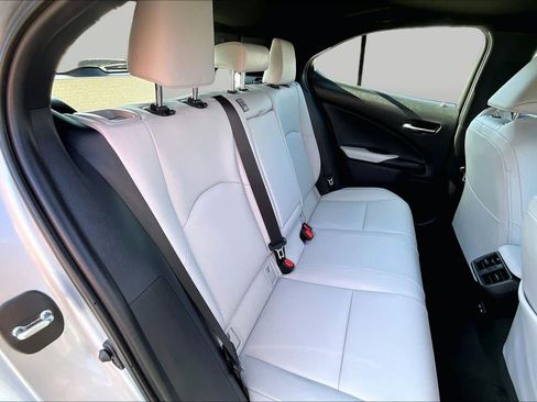 Certified 2024 Lexus UX 250h FWD image 19