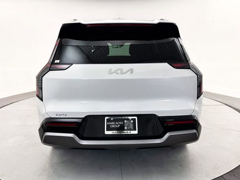 Used 2024 Kia EV9 Wind AWD/4WD image 20