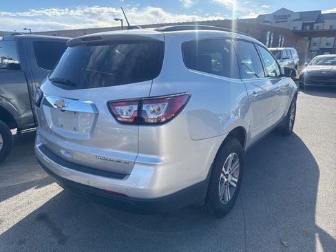 Used 2016 Chevrolet Traverse LT image 6