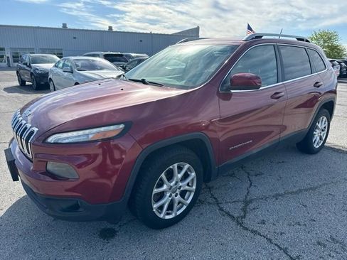 Used 2014 Jeep Cherokee Latitude w/ Cold Weather Group FWD image 1