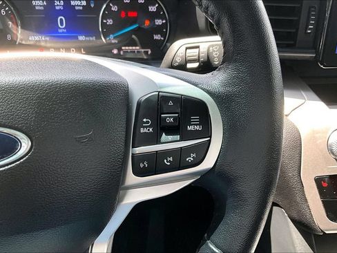Used 2023 Ford Explorer XLT RWD image 13