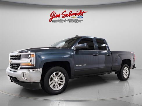 Used 2017 Chevrolet Silverado 1500 LT w/ All Star Edition image 3