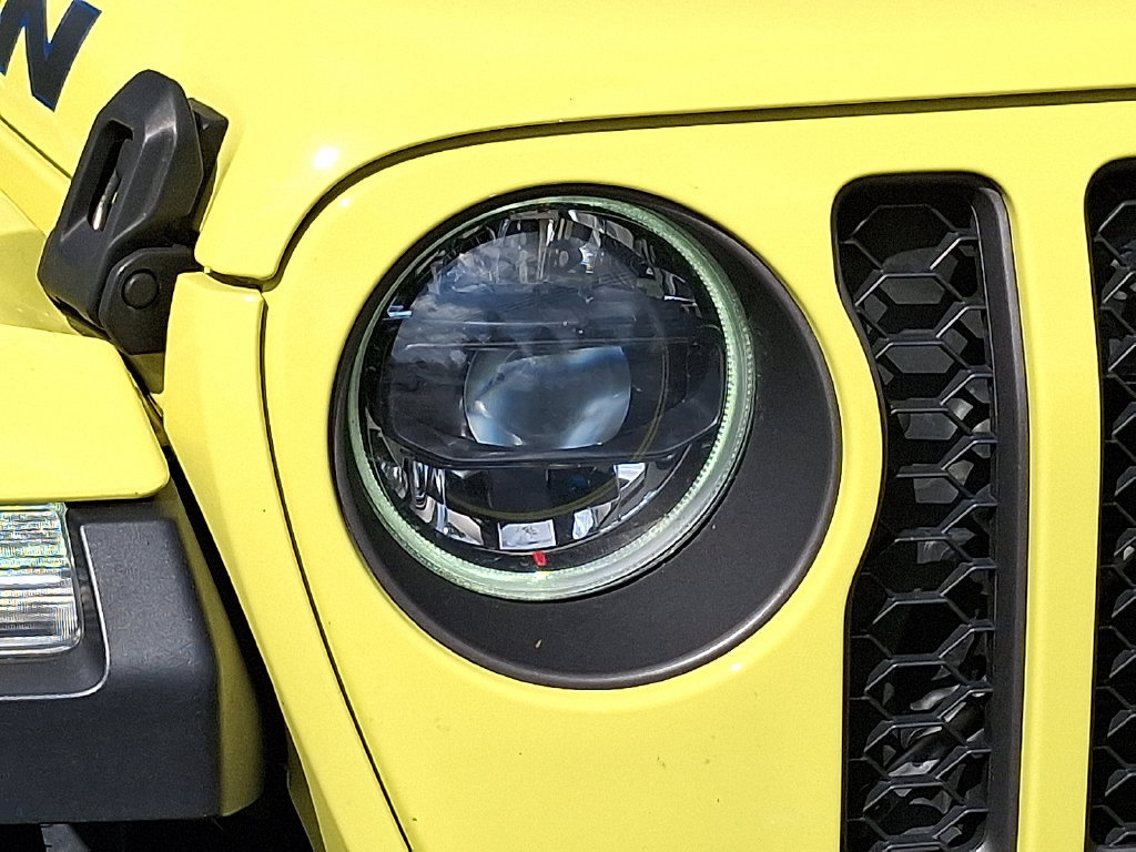 Used 2023 Jeep Wrangler Unlimited Rubicon 4xe w/ Cold Weather Group AWD/4WD image 10