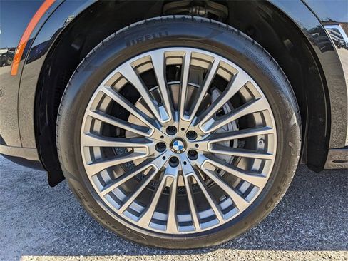 Used 2024 BMW X7 xDrive40i w/ Executive Package image 10