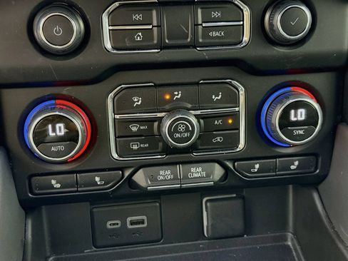 Used 2023 Chevrolet Tahoe RST w/ Sport Performance Package AWD/4WD image 16