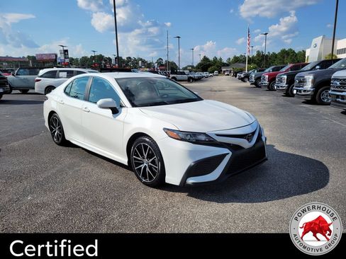 Used 2023 Toyota Camry SE FWD image 8