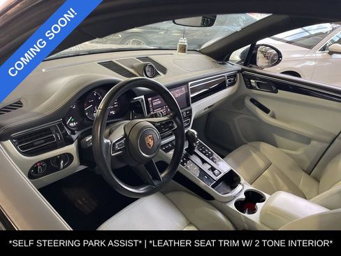 Used 2023 Porsche Macan Turbo image 9