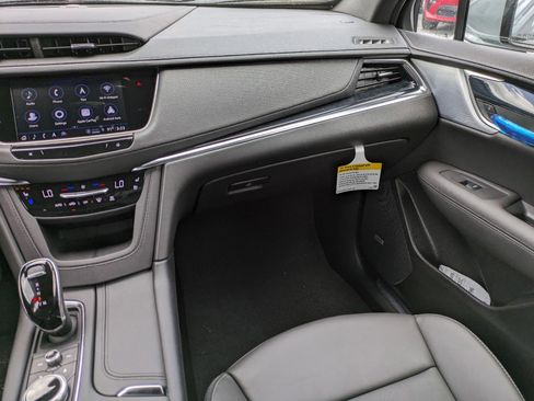 Used 2024 Cadillac XT5 Premium Luxury image 14