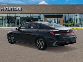 New 2026 Hyundai Elantra Limited FWD video 5