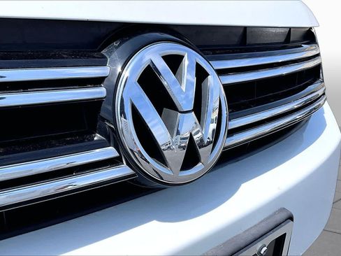 Used 2017 Volkswagen Tiguan Limited FWD image 29