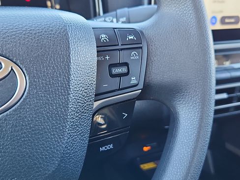 Used 2025 Toyota Camry LE FWD image 19