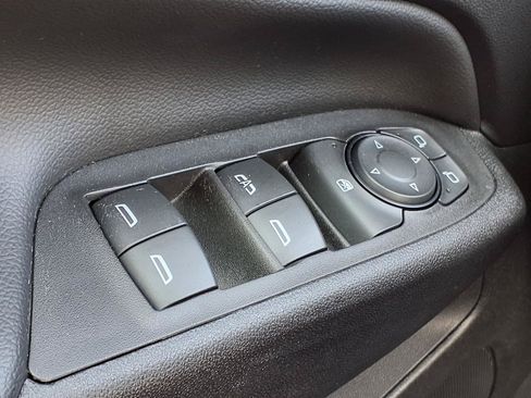 Used 2020 Chevrolet Equinox LT FWD image 21