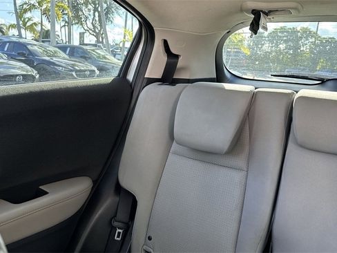 Used 2020 Honda HR-V LX image 18