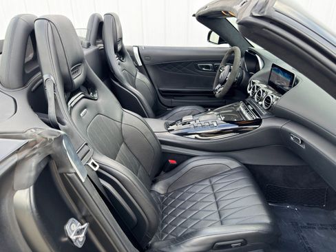 Used 2021 Mercedes-Benz AMG GT Roadster w/ AMG Stealth Edition image 15
