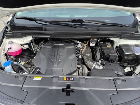 Used 2025 Kia Carnival EX image 20