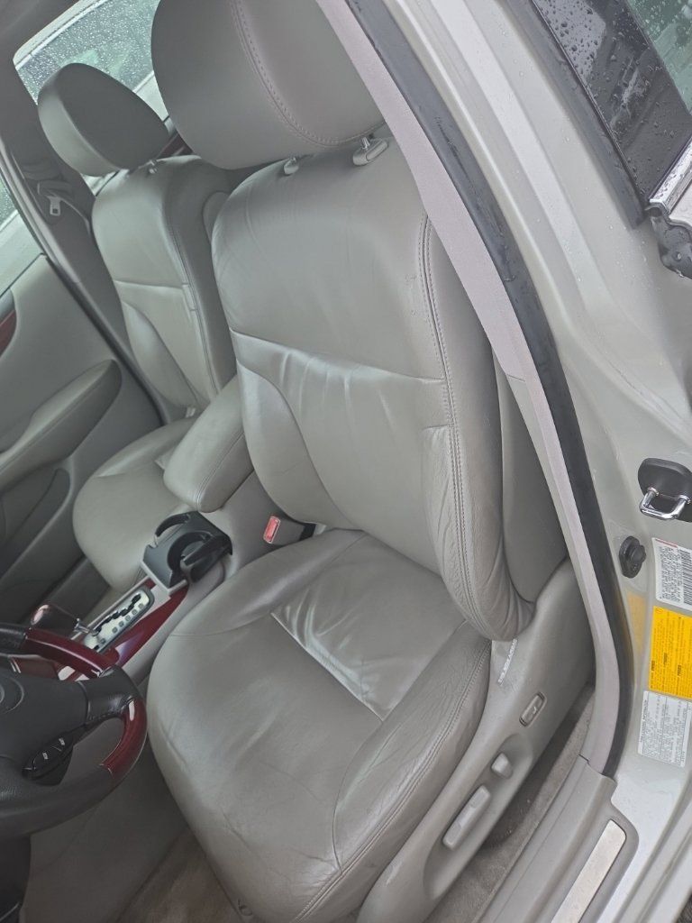Used 2003 Lexus ES 330 w/ Premium Pkg FWD image 15