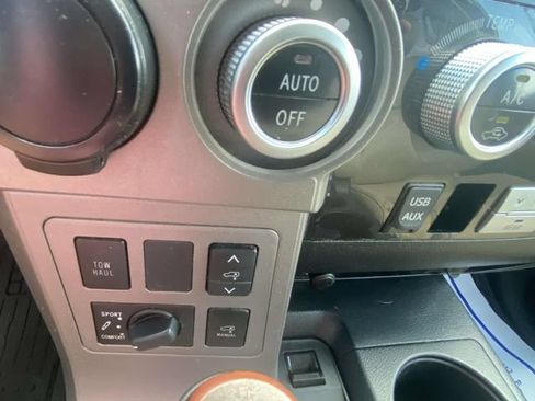 Used 2014 Toyota Sequoia Platinum RWD image 20