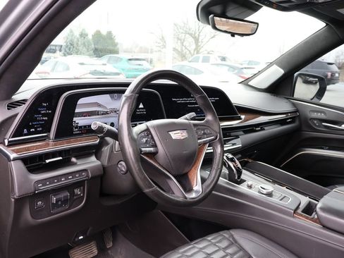 Used 2021 Cadillac Escalade ESV Sport Platinum w/ LPO, ONYX Package image 19