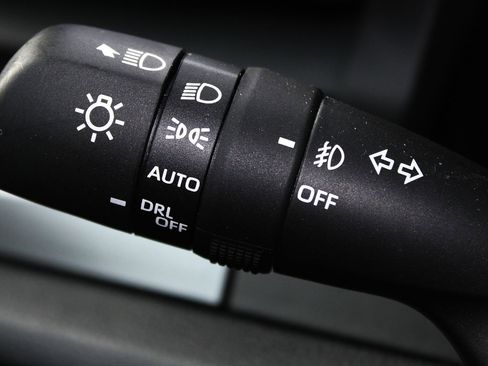 Used 2025 Toyota Tacoma SR5 image 24