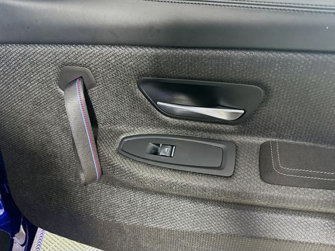 Used 2019 BMW M4 CS w/ Executive Package image 29