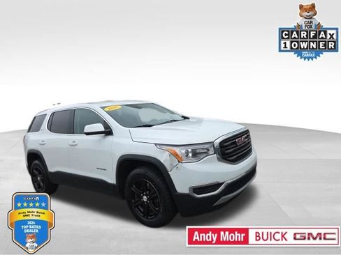 Used 2017 GMC Acadia SLE image 1