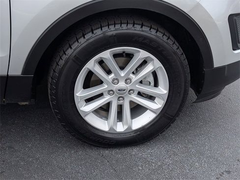 Used 2016 Ford Explorer Base image 6