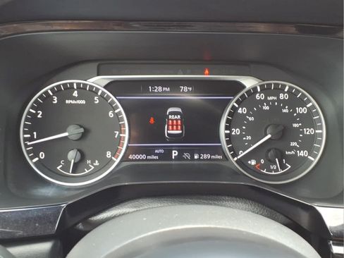Used 2024 Nissan Pathfinder SV AWD/4WD image 19