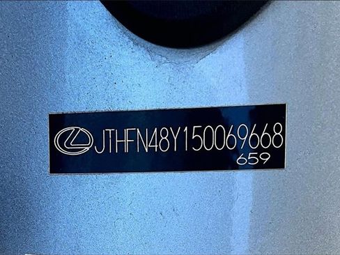 Used 2005 Lexus SC 430 Convertible image 16