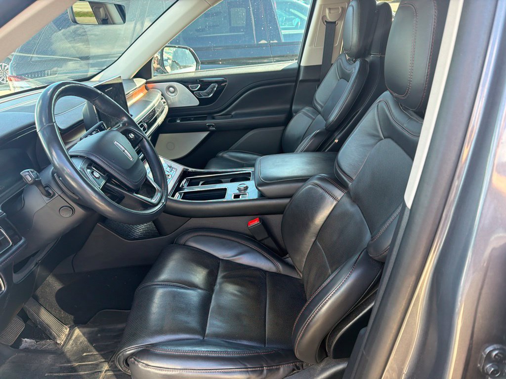 Used 2021 Lincoln Aviator Grand Touring w/ Equipment Group 302A AWD/4WD image 13
